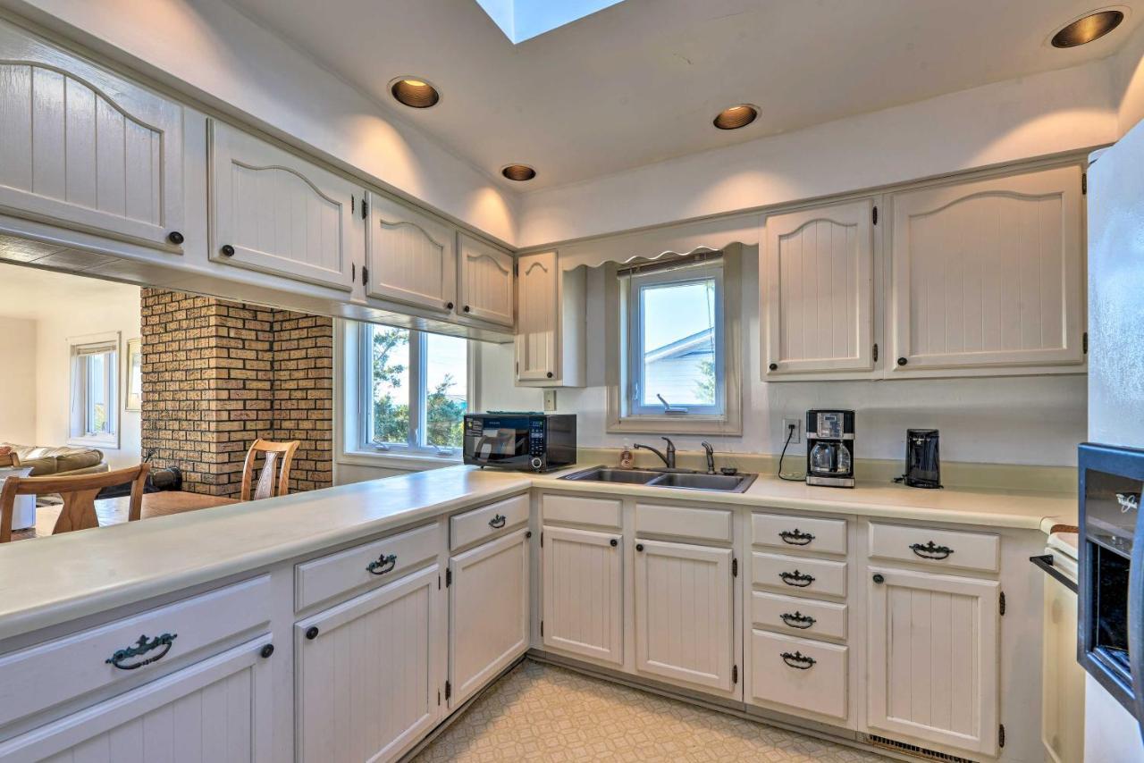 West Of The Moon Ocean Apt With Beach Access! Emerald Isle Exterior foto
