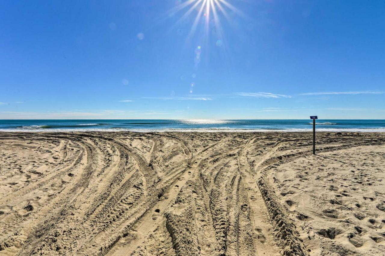 West Of The Moon Ocean Apt With Beach Access! Emerald Isle Exterior foto